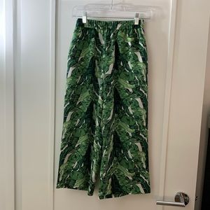 Wide leg leaf print pants